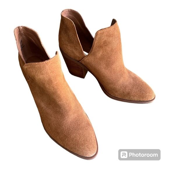 Steve Madden Brown Ankle  Suede Booties Boots - Picture 3 of 6